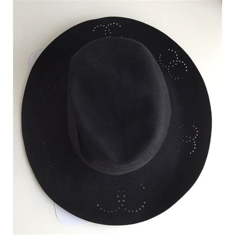 original chanel hat|black chanel top hat.